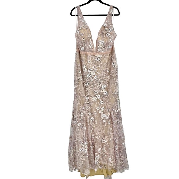 Mac Duggal Floral Embellished Sleeveless Plunge Neck Gown Rose Pink Size 10 NWT - Picture 10 of 13